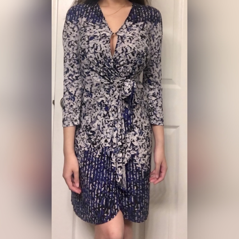 BCBGMaxAzria Navy and White Long Sleeve Dress